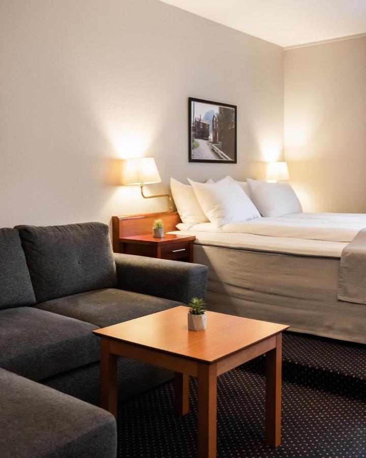 Froken Skjolds Hotel Lyngengarden Mosjøen Kültér fotó