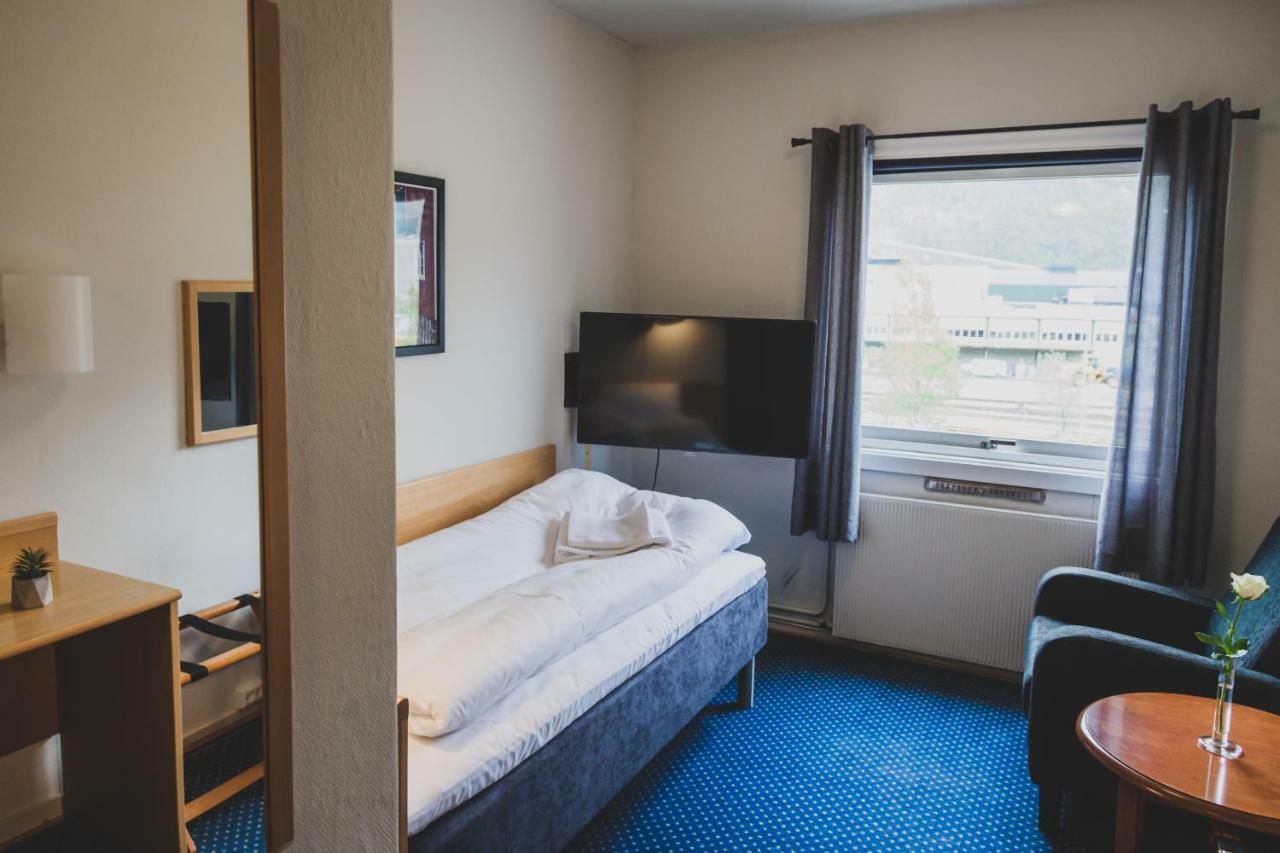 Froken Skjolds Hotel Lyngengarden Mosjøen Kültér fotó
