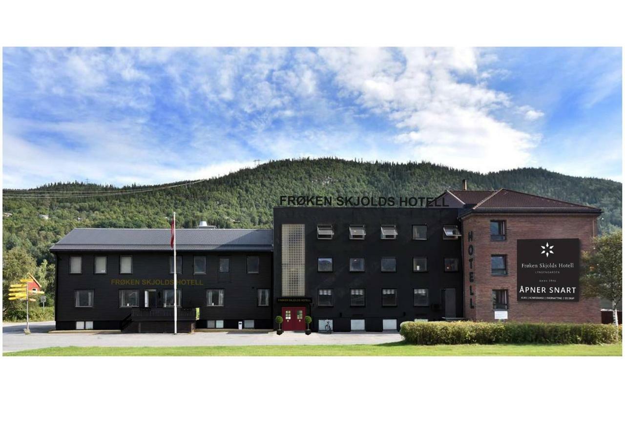 Froken Skjolds Hotel Lyngengarden Mosjøen Kültér fotó